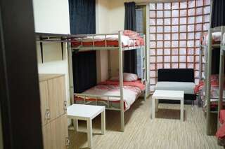 Хостелы Hostel Plovdiv Пловдив Односпальная кровать в общем номере с 6 кроватями-5