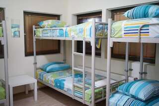 Хостелы Hostel Plovdiv Пловдив Односпальная кровать в общем номере с 6 кроватями-7