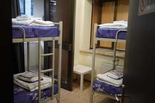 Хостелы Hostel Plovdiv Пловдив Односпальная кровать в общем номере с 4 кроватями-18