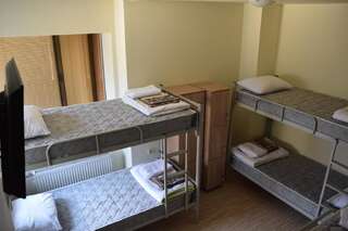 Хостелы Hostel Plovdiv Пловдив Односпальная кровать в общем номере с 4 кроватями-22